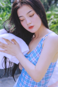 美女来了
